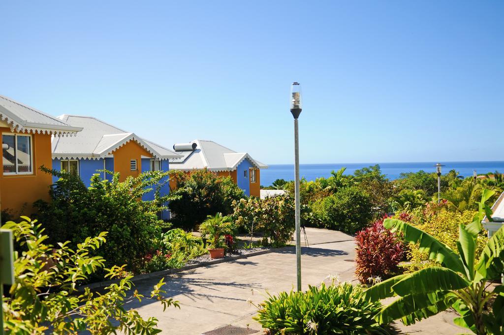 Hotel Village Pomme Cannelle 3 Etoiles Le Precheur Exterior photo