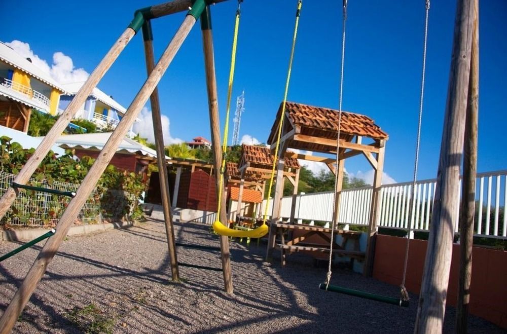 Hotel Village Pomme Cannelle 3 Etoiles Le Precheur Exterior photo